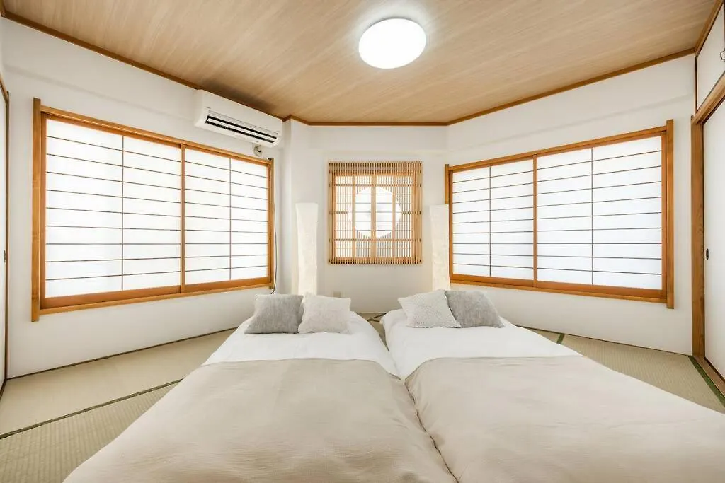 Apartment Newopen! 駅徒歩1分 池袋エリア 60平米最大8名宿泊可能 和風モダン Tokyo
